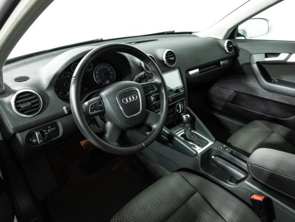 Audi A3 II (8P) Рестайлинг 2 с пробегом 2012 года, цена 1 069 700 рублей, 59504 км, хэтчбек, Автокод Объявления