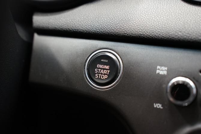Kia Sportage IV Рестайлинг с пробегом 2018 года, цена 2 550 000 рублей, 178350 км, внедорожник, Автокод Объявления