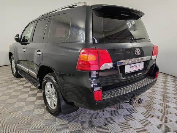 Toyota Land Cruiser 200 Series Рестайлинг 1 с пробегом 2015 года, цена 4 049 000 рублей, 204526 км, внедорожник, Автокод Объявления