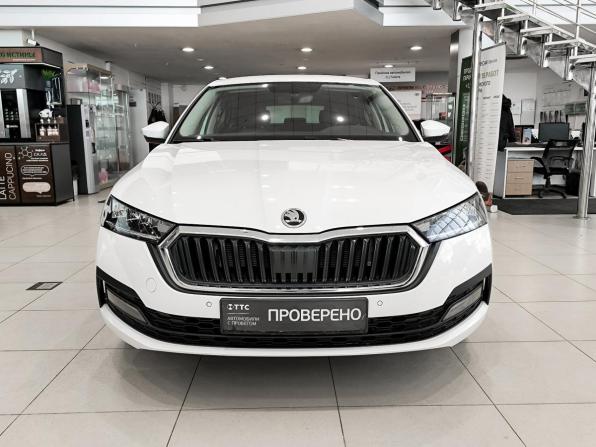 Skoda Octavia IV (A8) с пробегом 2021 года, цена 2 650 000 рублей, 57945 км, лифтбек, Автокод Объявления