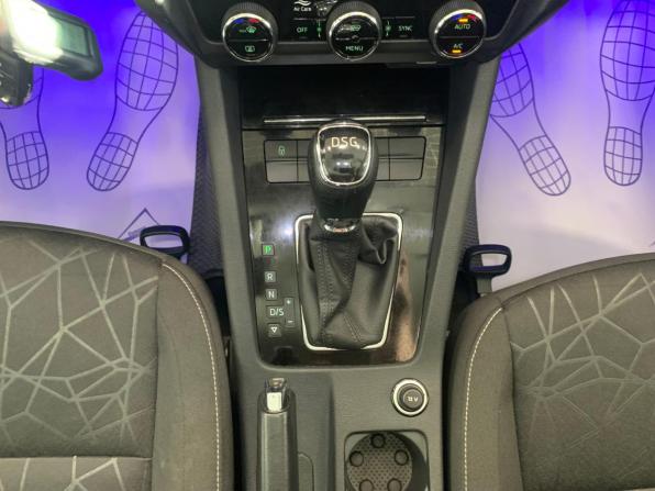 Skoda Octavia III (A7) Рестайлинг с пробегом 2018 года, цена 1 880 000 рублей, 141050 км, лифтбек, Автокод Объявления