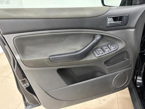 Ford Kuga I с пробегом 2010 года, цена 830 000 рублей, 219975 км, внедорожник, Автокод Объявления