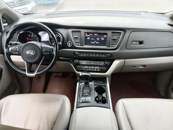 Kia Carnival III с пробегом 2017 года, цена 2 399 000 рублей, 167537 км, минивэн, Автокод Объявления