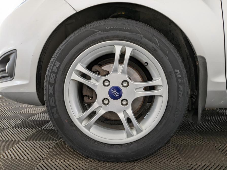 Ford Fiesta Mk6 Рестайлинг Москва  - изображение 18