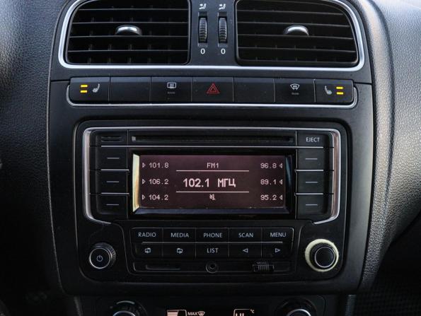 Volkswagen Polo V с пробегом 2014 года, цена 700 000 рублей, 214295 км, седан, Автокод Объявления
