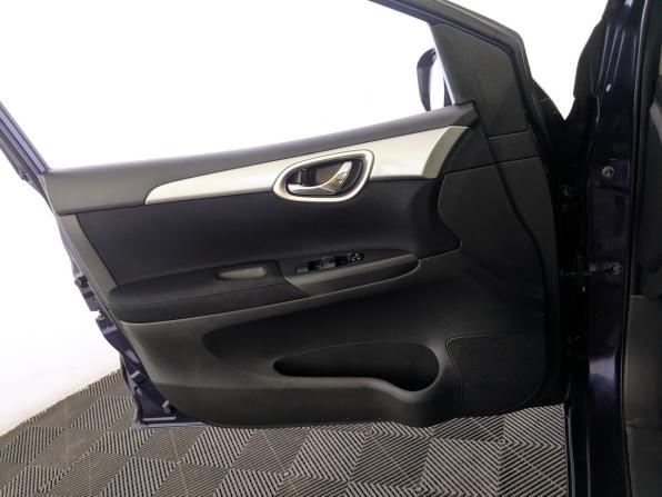 Nissan Tiida II с пробегом 2015 года, цена 1 050 000 рублей, 137295 км, хэтчбек, Автокод Объявления