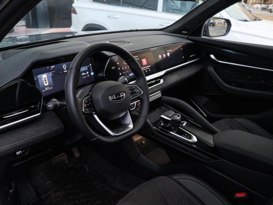 Geely Monjaro I Москва  - изображение 12