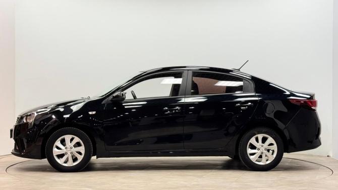 Kia Rio IV Рестайлинг с пробегом 2020 года, цена 1 560 000 рублей, 67210 км, седан, Автокод Объявления