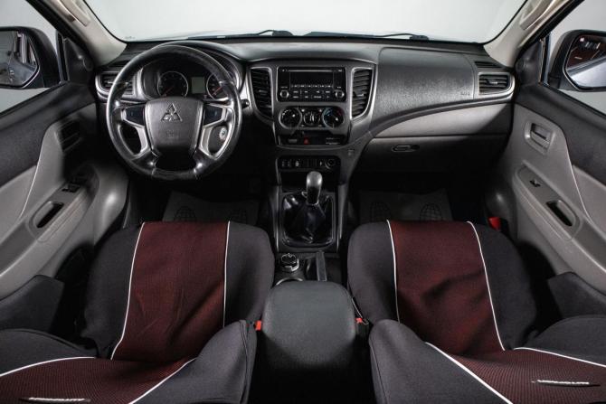 Mitsubishi L200 V с пробегом 2017 года, цена 2 299 000 рублей, 308816 км, offers.body_type.unknown, Автокод Объявления