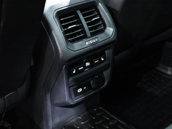Volkswagen Tiguan II Рестайлинг с пробегом 2021 года, цена 2 919 777 рублей, 91347 км, внедорожник, Автокод Объявления