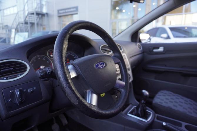 Ford Focus II с пробегом 2007 года, цена 379 000 рублей, 277000 км, седан, Автокод Объявления