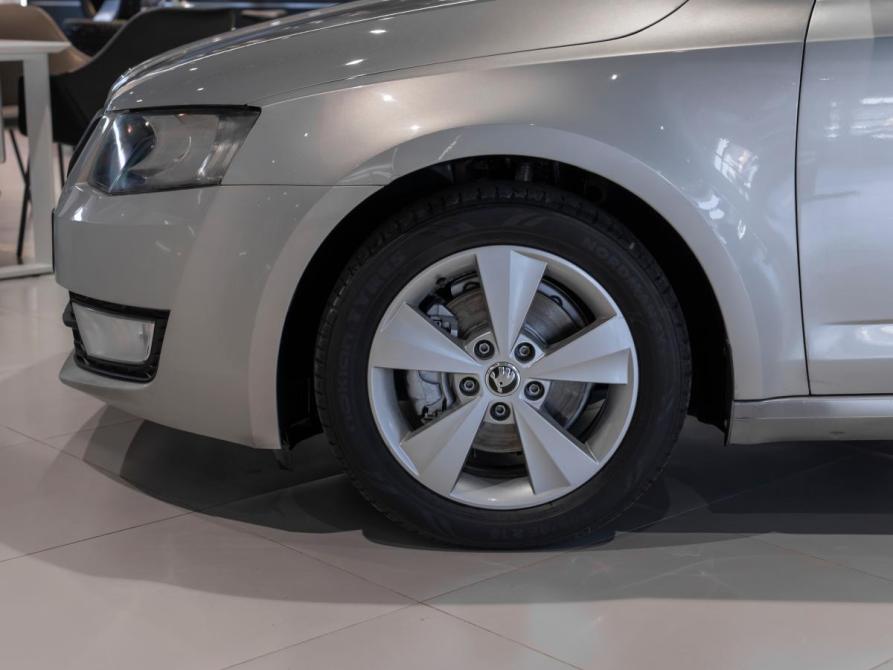 Skoda Octavia III (A7) Москва  - изображение 18