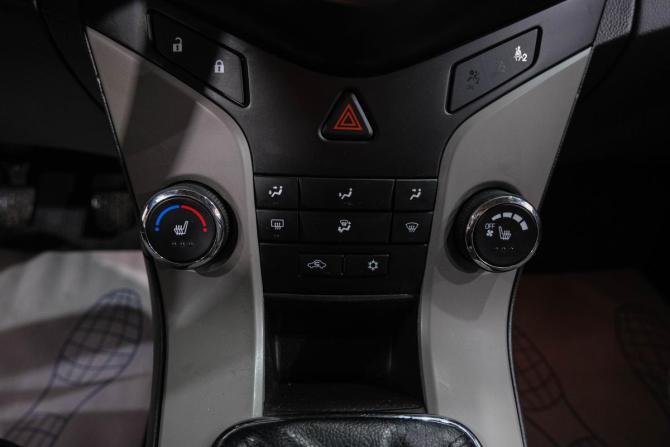 Chevrolet Cruze I с пробегом 2012 года, цена 699 000 рублей, 273364 км, седан, Автокод Объявления