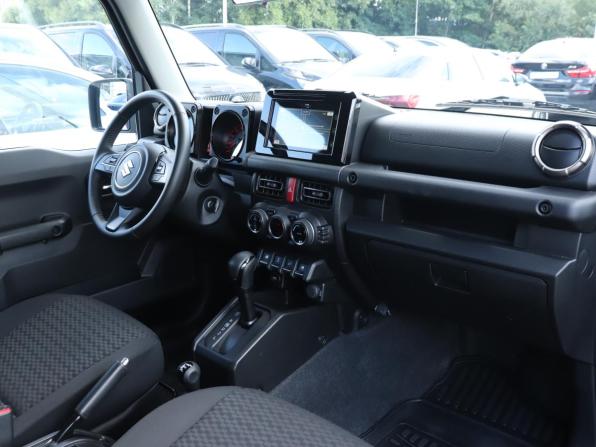 Suzuki Jimny IV с пробегом 2025 года, цена 3 750 000 рублей, 3402 км, внедорожник, Автокод Объявления