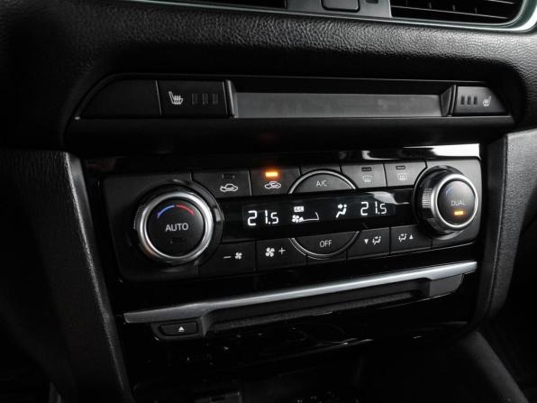Mazda 6 III (GJ) Рестайлинг с пробегом 2017 года, цена 2 396 000 рублей, 55628 км, седан, Автокод Объявления