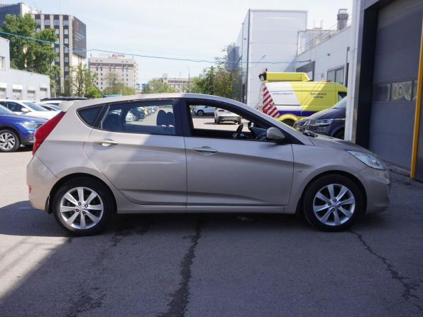 Hyundai Solaris I с пробегом 2013 года, цена 873 000 рублей, 125890 км, хэтчбек, Автокод Объявления