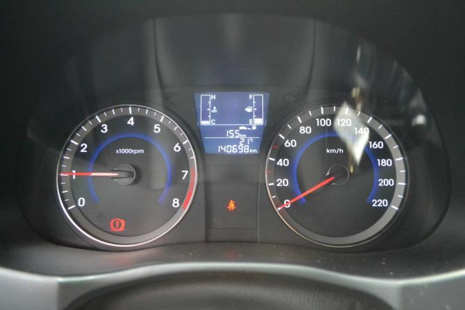 Hyundai Solaris I Рестайлинг с пробегом 2015 года, цена 820 000 рублей, 140670 км, седан, Автокод Объявления