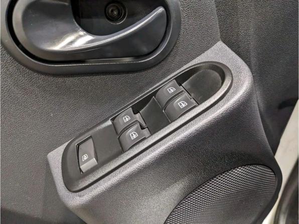 Lada (ВАЗ) Largus I Рестайлинг с пробегом 2024 года, цена 1 230 000 рублей, 34966 км, универсал, Автокод Объявления