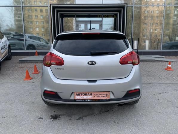 Kia Ceed II с пробегом 2013 года, цена 877 000 рублей, 198708 км, хэтчбек, Автокод Объявления