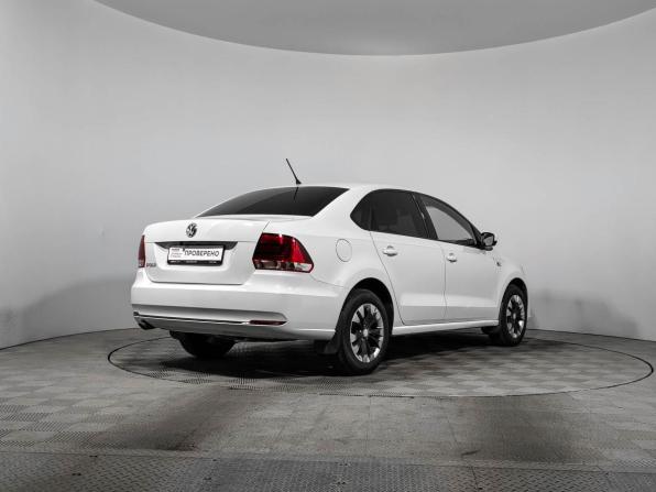 Volkswagen Polo V Рестайлинг с пробегом 2015 года, цена 860 000 рублей, 107500 км, седан, Автокод Объявления