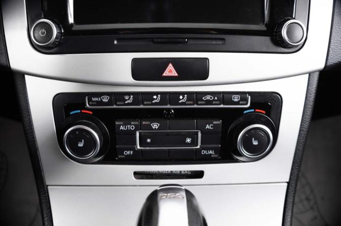 Volkswagen Passat CC I с пробегом 2011 года, цена 1 039 000 рублей, 310256 км, седан, Автокод Объявления