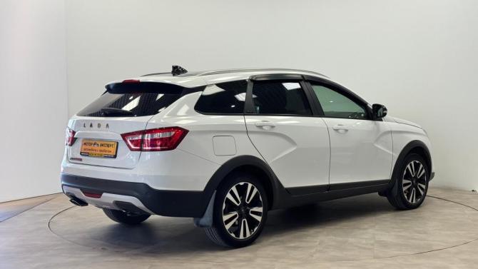 Lada (ВАЗ) Vesta I с пробегом 2021 года, цена 1 329 000 рублей, 64732 км, универсал, Автокод Объявления