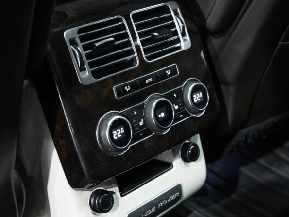 Land Rover Range Rover IV с пробегом 2013 года, цена 2 999 700 рублей, 211019 км, внедорожник, Автокод Объявления