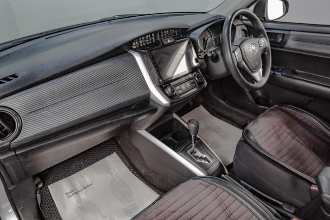 Toyota Corolla XI (E160 E170 E180) с пробегом 2014 года, цена 1 299 000 рублей, 185000 км, универсал, Автокод Объявления