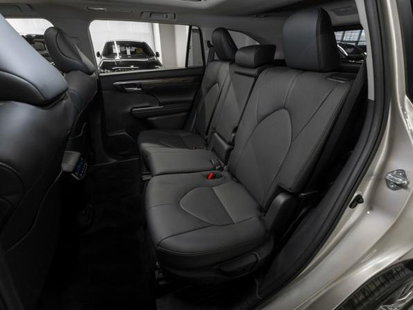 Toyota Highlander IV (XU70) с пробегом 2025 года, цена 5 600 000 рублей, 30 км, внедорожник, Автокод Объявления