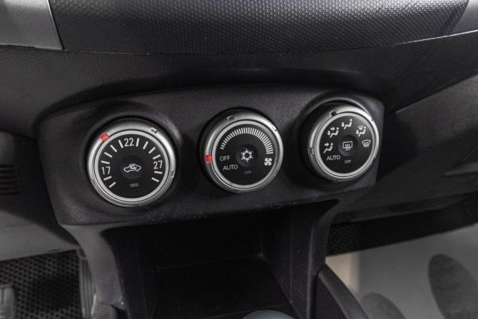 Mitsubishi Outlander II с пробегом 2008 года, цена 1 199 000 рублей, 270000 км, внедорожник, Автокод Объявления