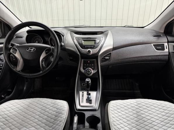 Hyundai Elantra V (MD) Рестайлинг с пробегом 2013 года, цена 1 020 000 рублей, 219722 км, седан, Автокод Объявления