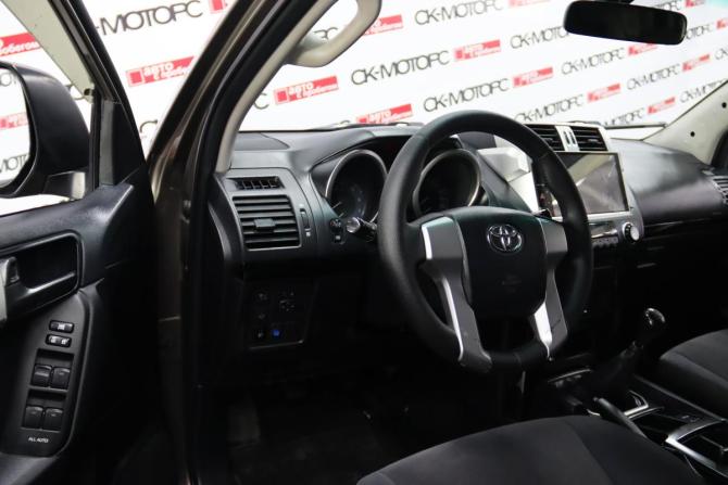 Toyota Land Cruiser Prado 150 Series Рестайлинг 1 с пробегом 2016 года, цена 2 595 950 рублей, 474351 км, внедорожник, Автокод Объявления