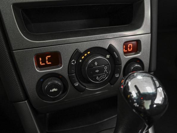 Peugeot 308 I с пробегом 2009 года, цена 570 000 рублей, 213592 км, хэтчбек, Автокод Объявления