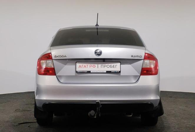 Skoda Rapid I с пробегом 2016 года, цена 940 000 рублей, 199000 км, лифтбек, Автокод Объявления