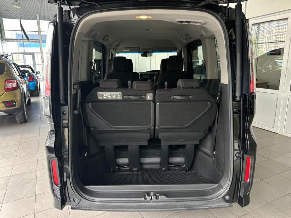 Honda Stepwgn V Рестайлинг с пробегом 2019 года, цена 2 540 000 рублей, 88965 км, минивэн, Автокод Объявления
