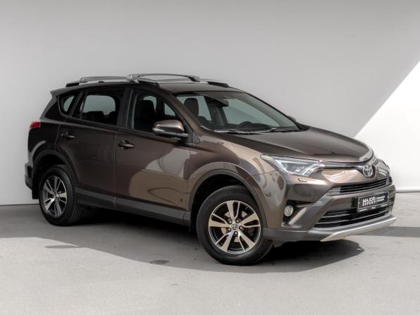 Toyota RAV4 IV (XA40) Рестайлинг с пробегом 2018 года, цена 2 160 000 рублей, 193978 км, внедорожник, Автокод Объявления