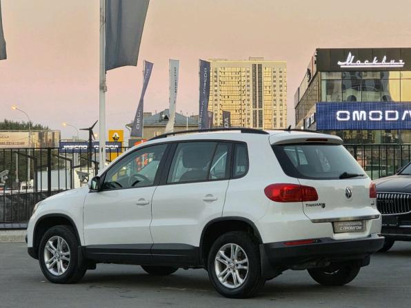 Volkswagen Tiguan I Рестайлинг с пробегом 2012 года, цена 1 026 000 рублей, 132840 км, внедорожник, Автокод Объявления