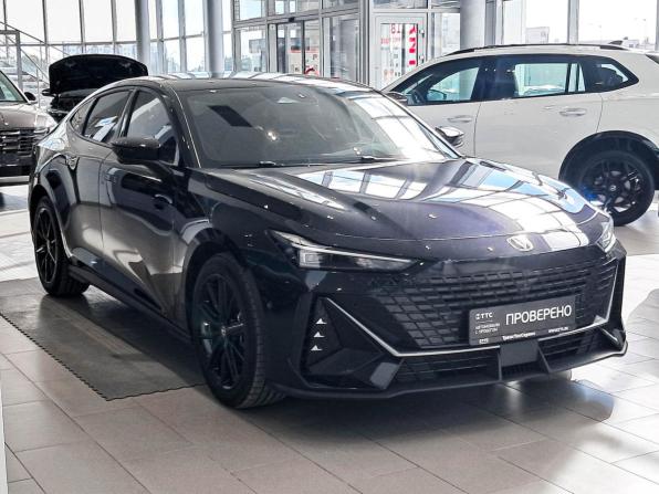 Changan UNI-V I с пробегом 2024 года, цена 2 399 000 рублей, 53215 км, лифтбек, Автокод Объявления