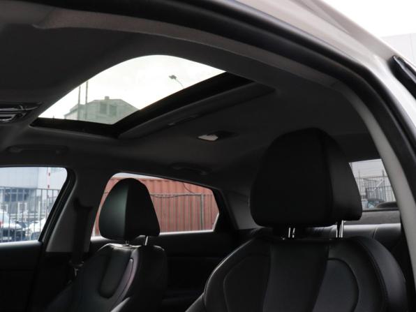 Hyundai Elantra VII (CN7) Рестайлинг с пробегом 2024 года, цена 2 440 000 рублей, 24202 км, седан, Автокод Объявления