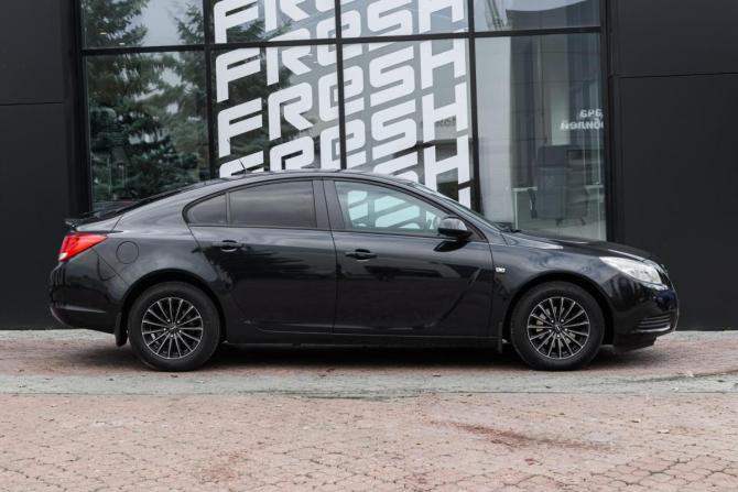 Opel Insignia I Рестайлинг с пробегом 2013 года, цена 829 000 рублей, 180201 км, лифтбек, Автокод Объявления