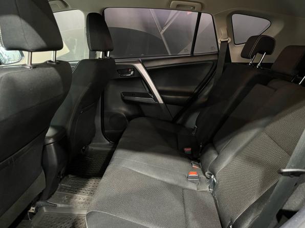 Toyota RAV4 IV (XA40) Рестайлинг с пробегом 2018 года, цена 2 295 000 рублей, 177234 км, внедорожник, Автокод Объявления
