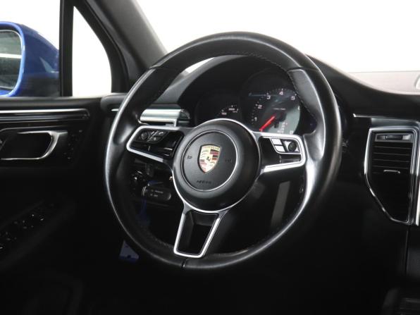 Porsche Macan I с пробегом 2015 года, цена 2 850 000 рублей, 86952 км, внедорожник, Автокод Объявления