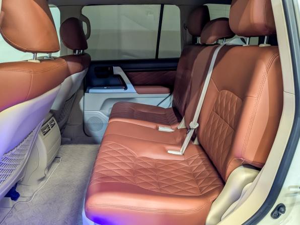 Toyota Land Cruiser 200 Series Рестайлинг 2 с пробегом 2020 года, цена 7 400 000 рублей, 127645 км, внедорожник, Автокод Объявления