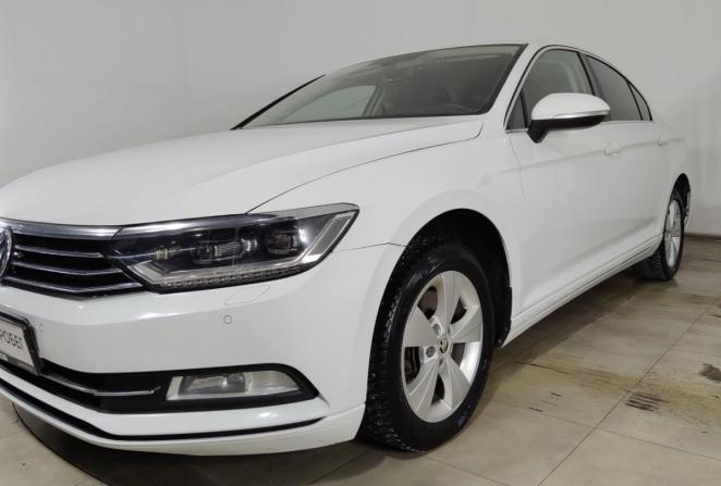 Volkswagen Passat B8 с пробегом 2017 года, цена 1 580 000 рублей, 279300 км, седан, Автокод Объявления
