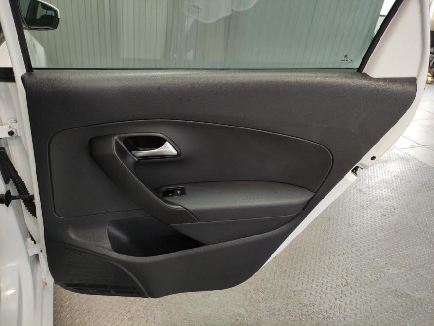 Volkswagen Polo V Рестайлинг Пермь  - изображение 17