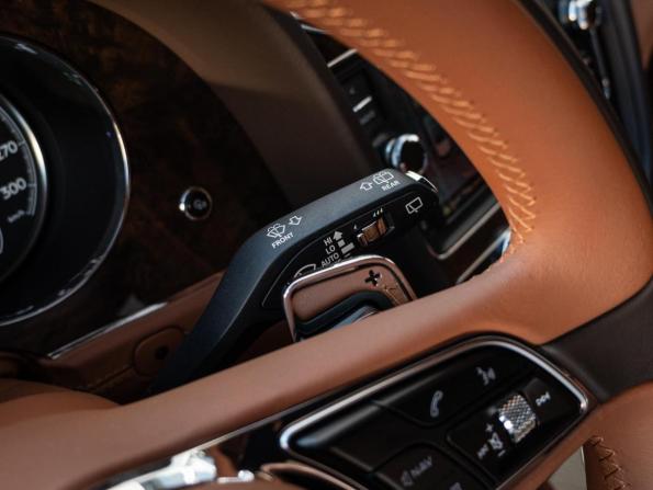 Bentley Bentayga I с пробегом 2019 года, цена 16 640 000 рублей, 21470 км, внедорожник, Автокод Объявления