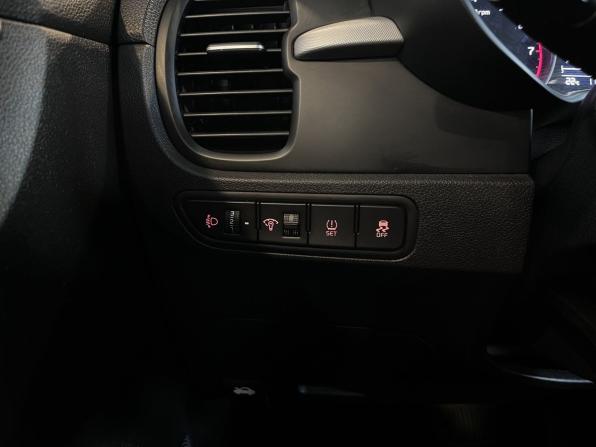 Kia Rio IV с пробегом 2018 года, цена 1 410 000 рублей, 114125 км, седан, Автокод Объявления
