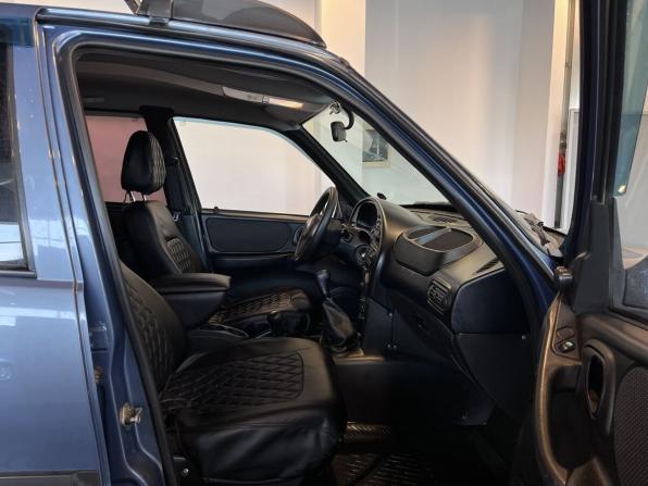 Chevrolet Niva I Рестайлинг с пробегом 2011 года, цена 500 000 рублей, 138792 км, внедорожник, Автокод Объявления