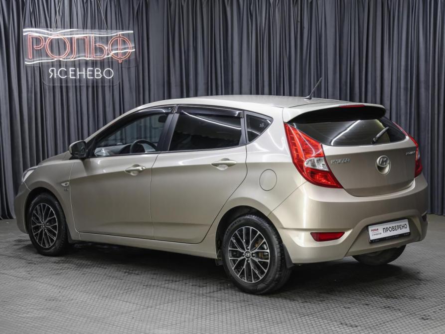 Hyundai Solaris I Москва  - изображение 7