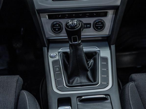 Volkswagen Passat B8 с пробегом 2016 года, цена 1 650 000 рублей, 221834 км, универсал, Автокод Объявления